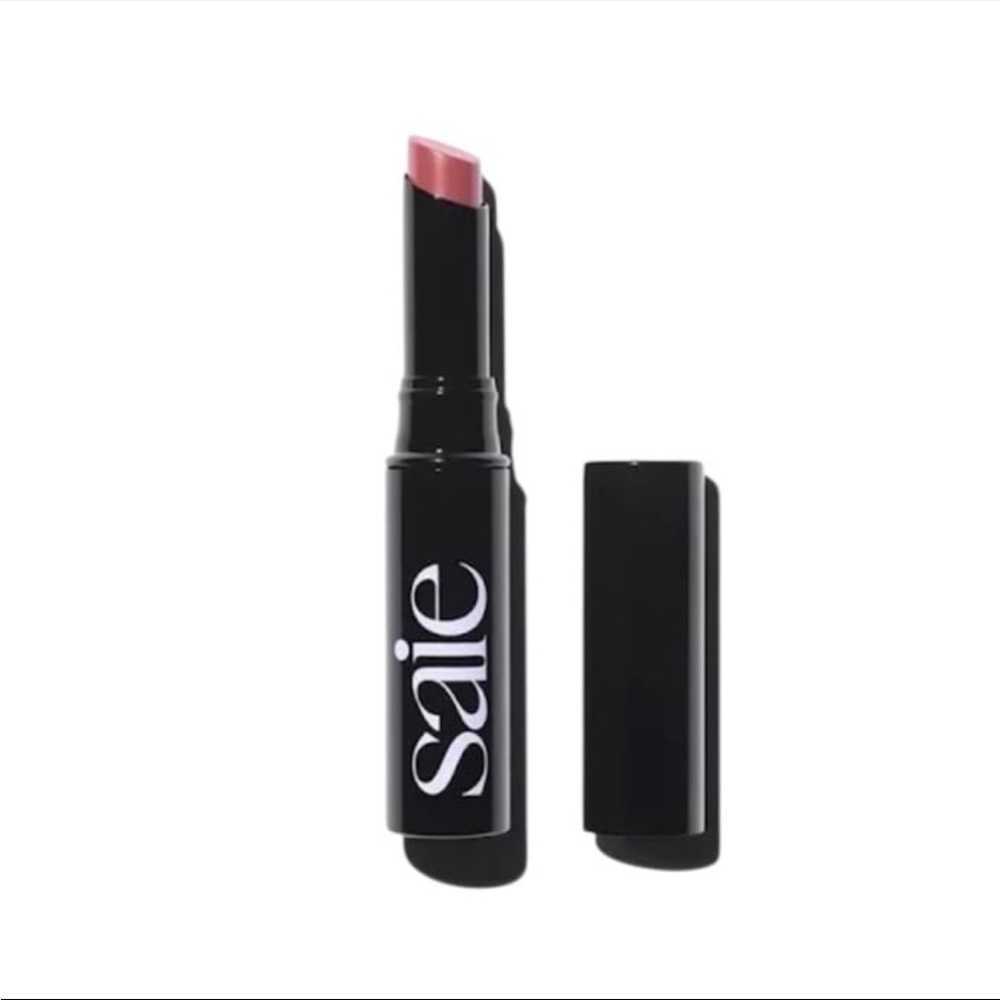 NIB Saie Lip Blur Matte Blurring
Lipstick in Modern